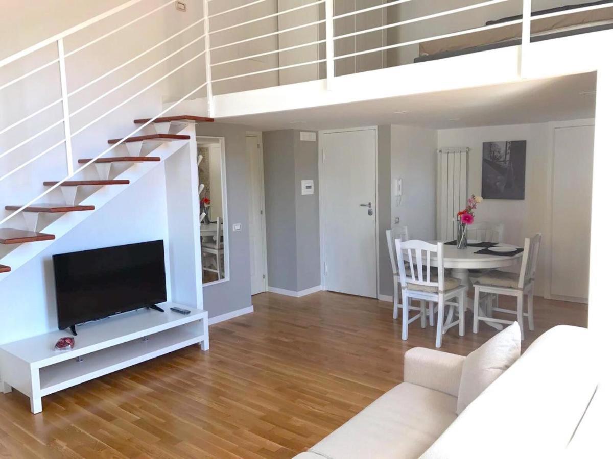 Stay In Naples Flats 외부 사진